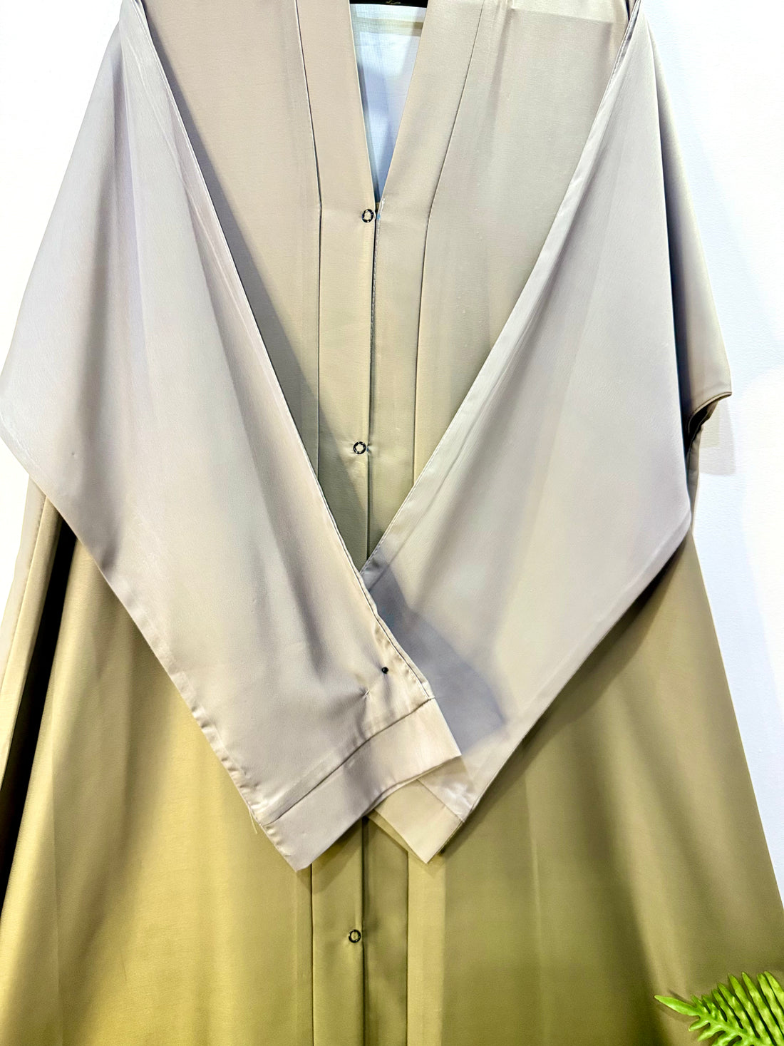 Ombre Abaya - Olive