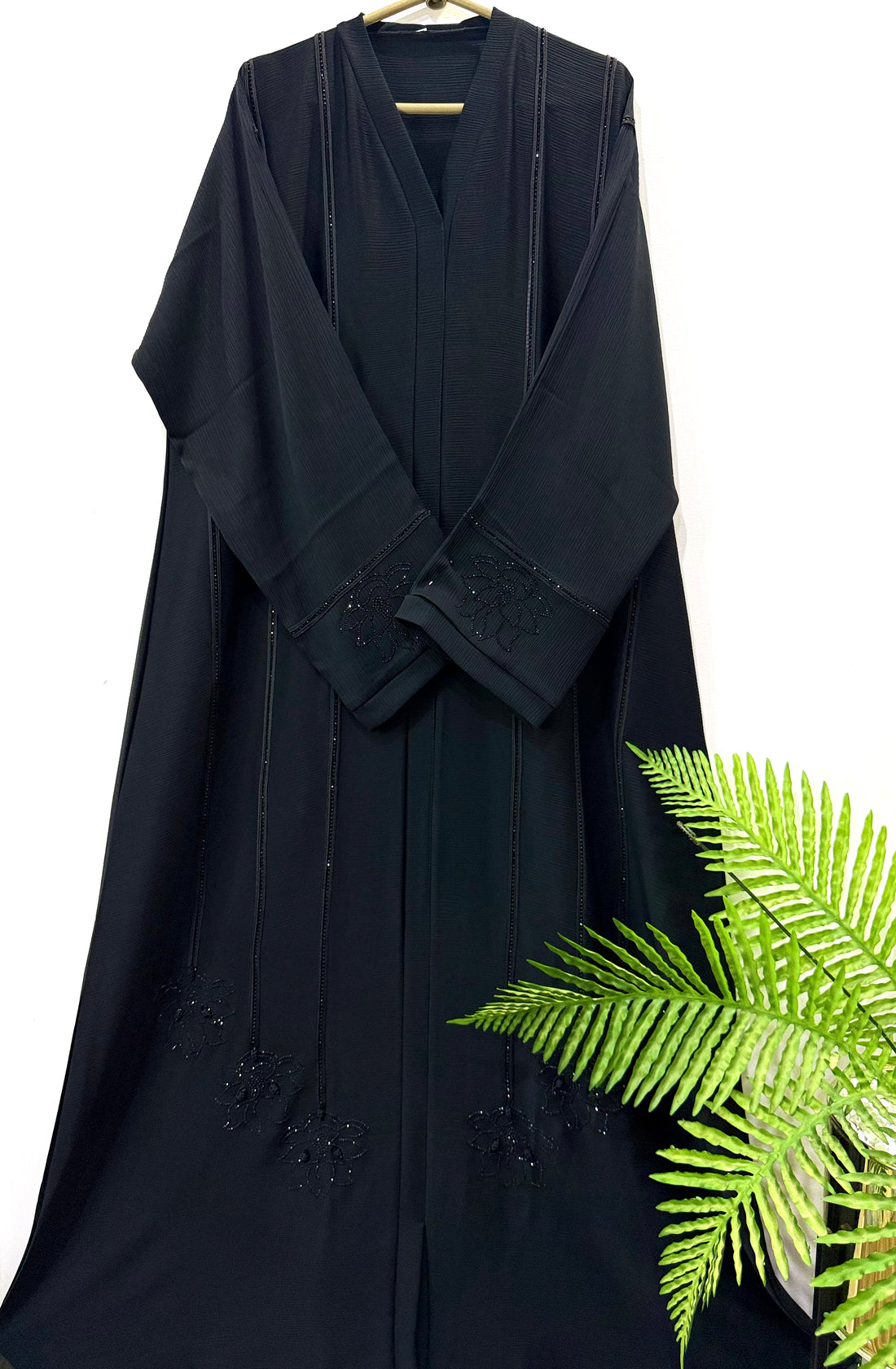 Aswad Abaya